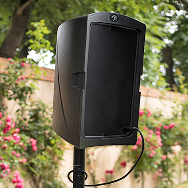 Outdoor event speaker on stand